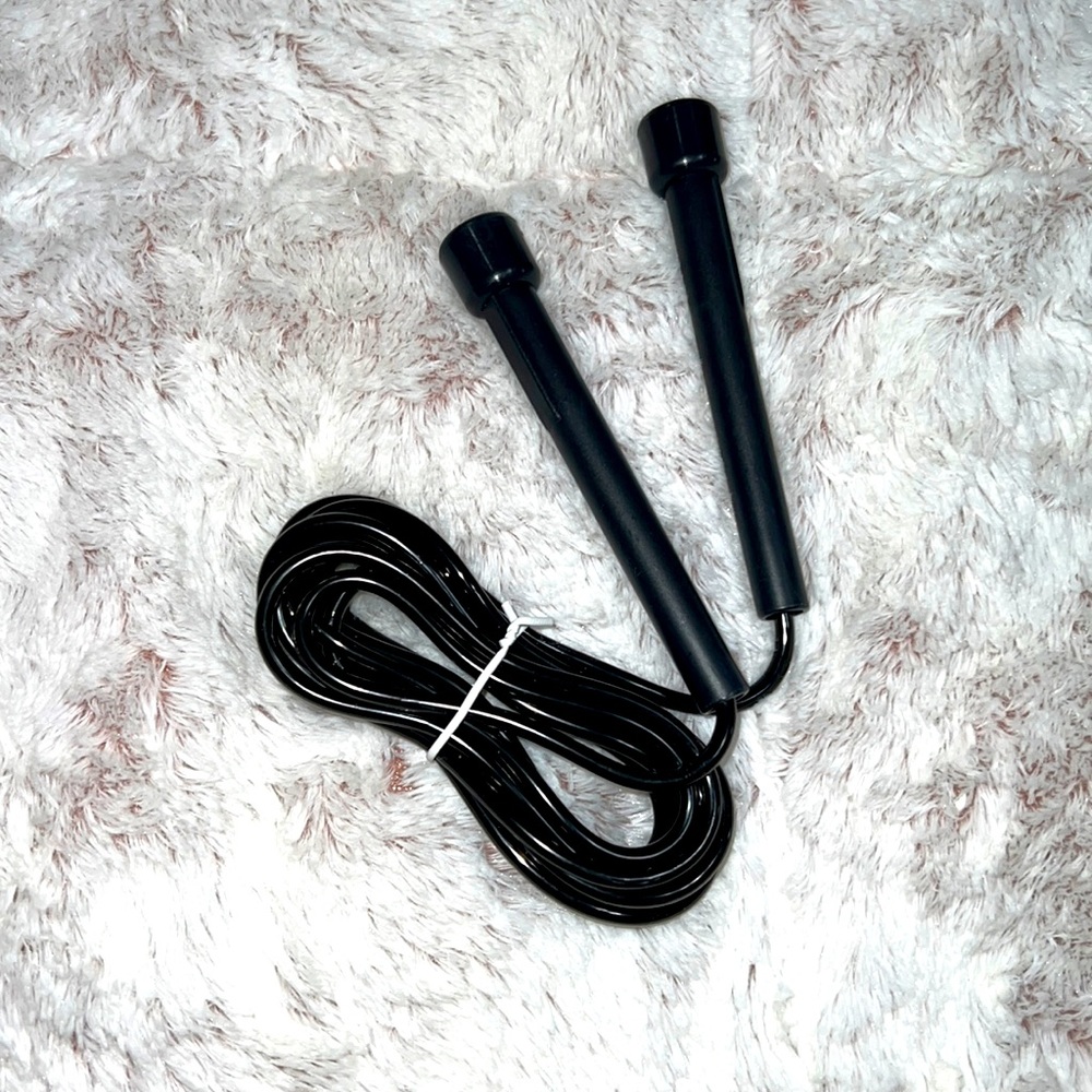 Women’s Black Jump Rope